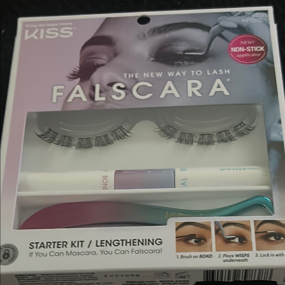 Kiss Falscara Lash Kit with Purple and White Applicator